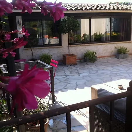 Propriete Des Breguieres بيت للعطل أنتيب